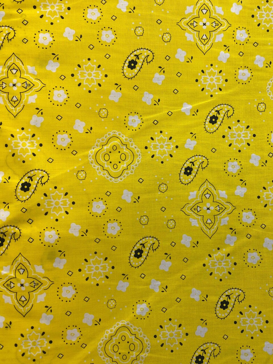 1 Yard Yellow Paisley Print Poly Cotton Blend Bandanna Fabric 59/60 Inch Wide